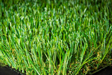 Natural Looking Artificial Grass Lawn - High Quality Turf