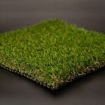 4 Ways Artificial Turf Benefits Pet Owners